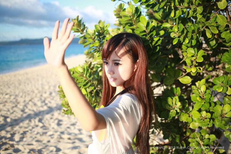 toro羽住-腹黑贫乳腰窝美臀萝莉女神图集