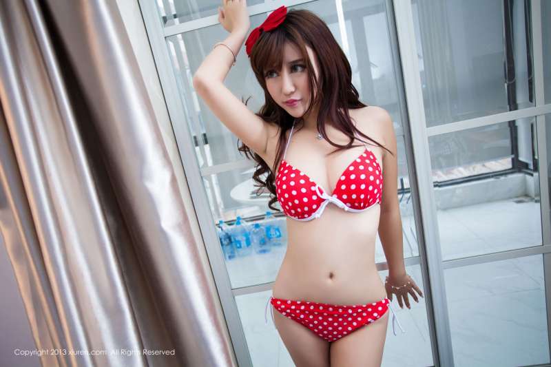 萝莉新模特@美妮MuMu~翘臀写真图片