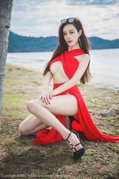 土肥圆矮挫穷 - 沙巴旅拍第三套翘臀写真图集
