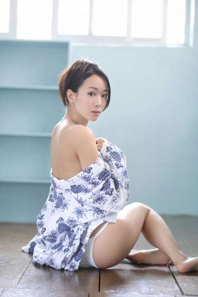 清水ゆう子《SEXY解禁！》性感美女写真集