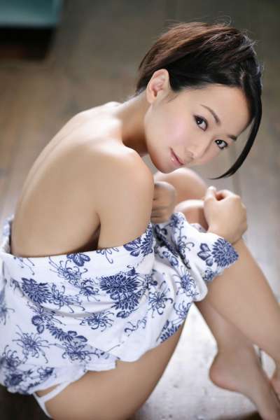 清水ゆう子《SEXY解禁！》性感美女写真集
