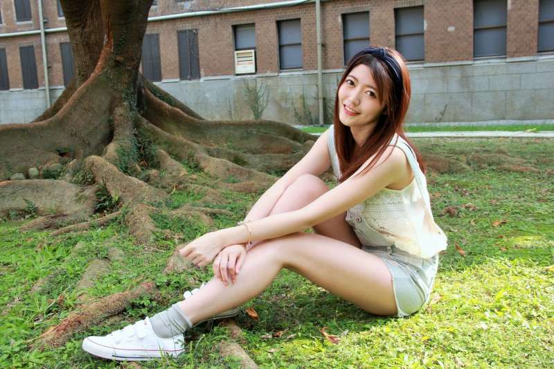 薛薛 - 台湾大学外拍 清纯写真图片