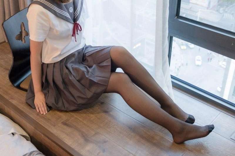 白丝连体装凸点网红妹子[24P]