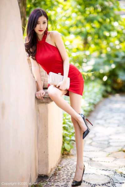 高挑靓丽的红群女子[23P]