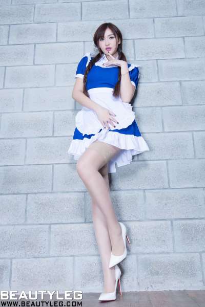 任育萱Vanessa 丝袜美腿高跟诱惑套图