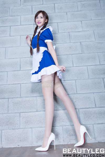 任育萱Vanessa 丝袜美腿高跟诱惑套图