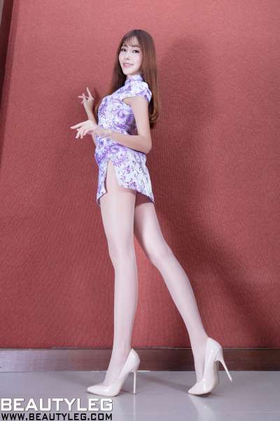 腿模Rubis - 旗袍丝袜+黑丝短裙 美腿诱惑写真套图