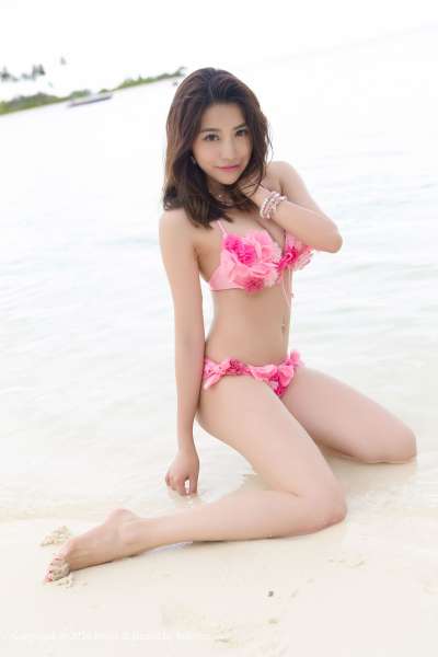 许诺Sabrina - 沙滩花样 长腿写真套图
