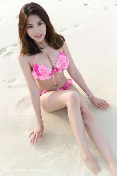 许诺Sabrina - 沙滩花样 长腿写真套图