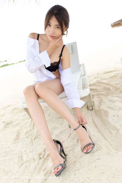 许诺Sabrina - 沙滩花样 长腿写真套图