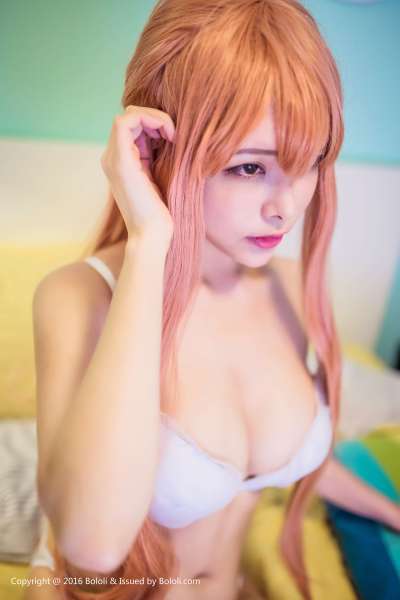 夏小秋秋秋 - cos皆川茜 巨乳写真套图