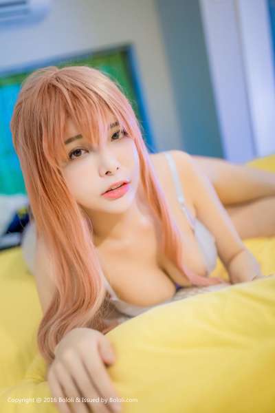 夏小秋秋秋 - cos皆川茜 巨乳写真套图