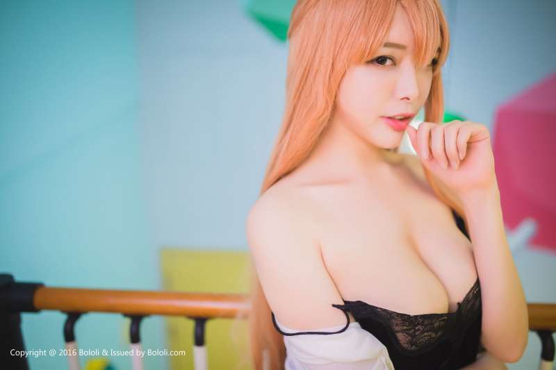 夏小秋秋秋 - cos皆川茜 巨乳写真套图