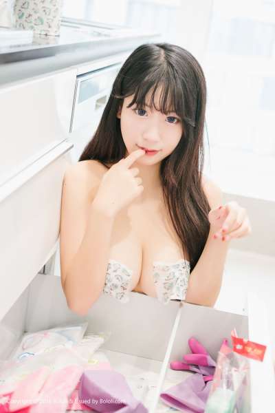 猫九酱Sakura - 性感美女黑色情趣诱惑图片