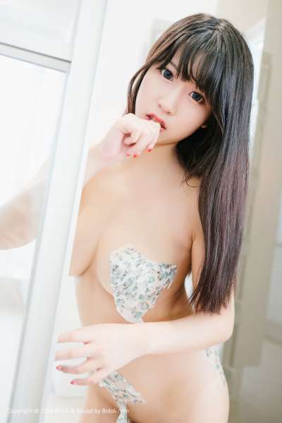 猫九酱Sakura - 性感美女黑色情趣诱惑图片