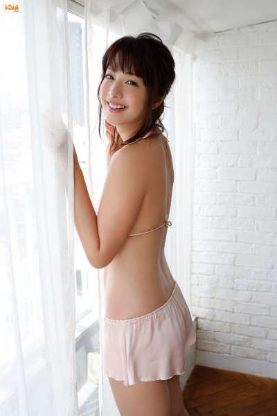 本郷杏奈 性感熟女写真套图