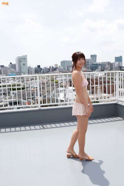 本郷杏奈 性感熟女写真套图