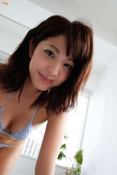 本郷杏奈 性感熟女写真套图