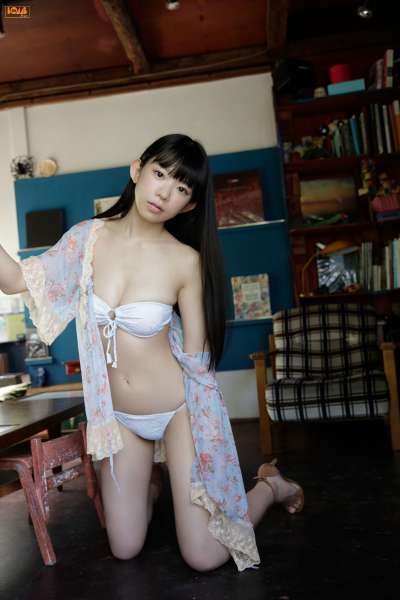 長澤茉里奈 女优诱惑写真套图