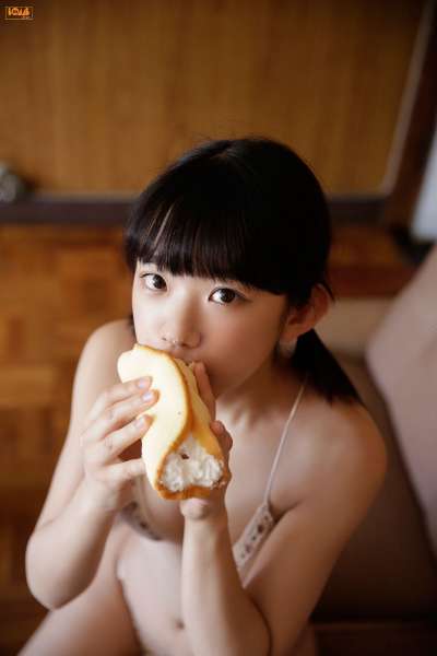 長澤茉里奈 女优诱惑写真套图