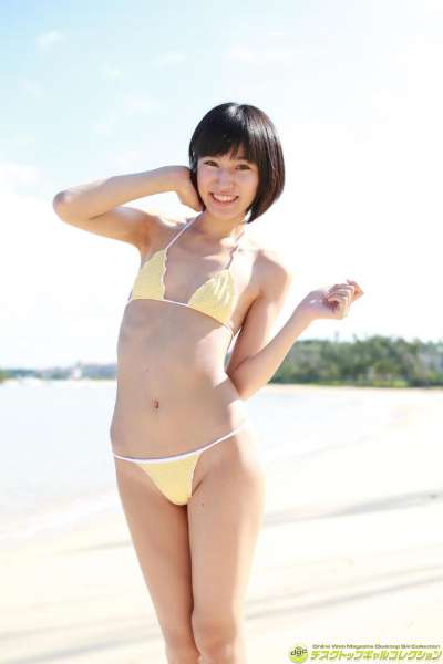 保田真愛 - 艶やかなお尻は見る者すべてを魅了する！长腿翘臀女优写真