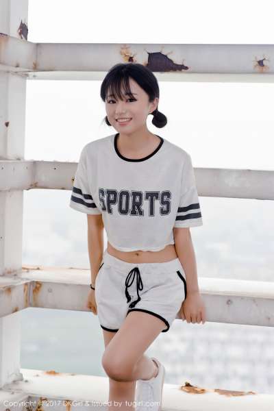 仓井优香 - 天台演绎日系风采诱惑图片