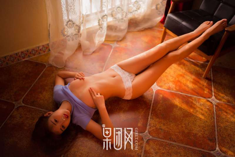 李诗涵~夏夜女神与你相约一次命运的占星术！