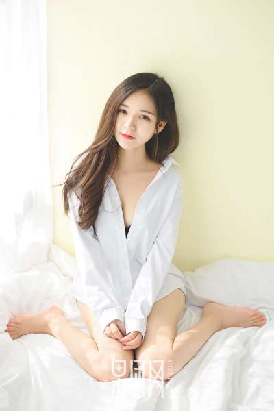尹意纯 - 清纯玉女 bf衬衫风~蕾丝内衣