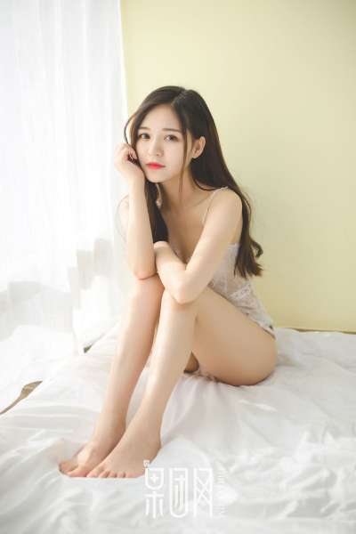 尹意纯 - 清纯玉女 bf衬衫风~蕾丝内衣