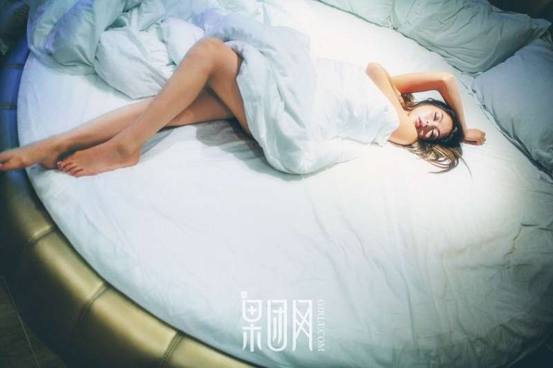 居室少女Anne - 寂寞等候君归来