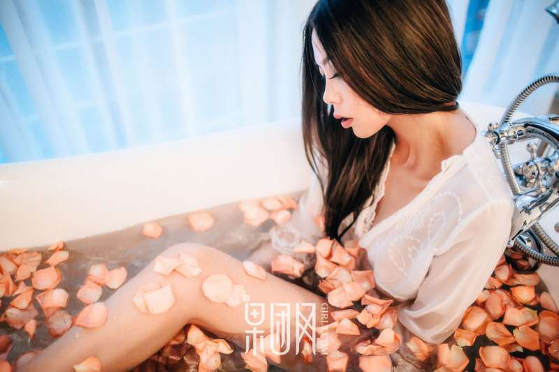 居室少女Anne - 寂寞等候君归来