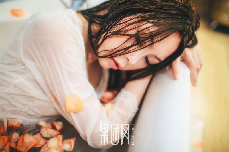 居室少女Anne - 寂寞等候君归来