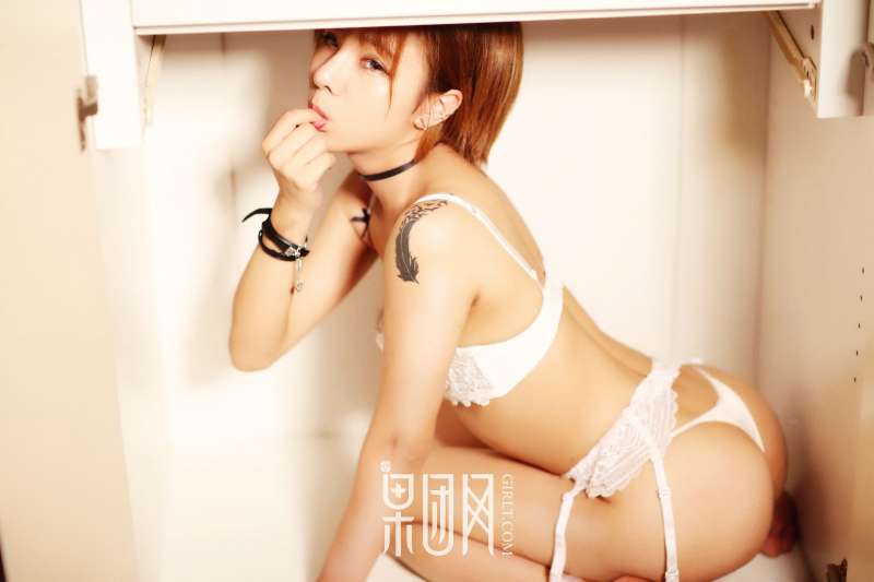 木子夕 - 五套服装演绎不同风采