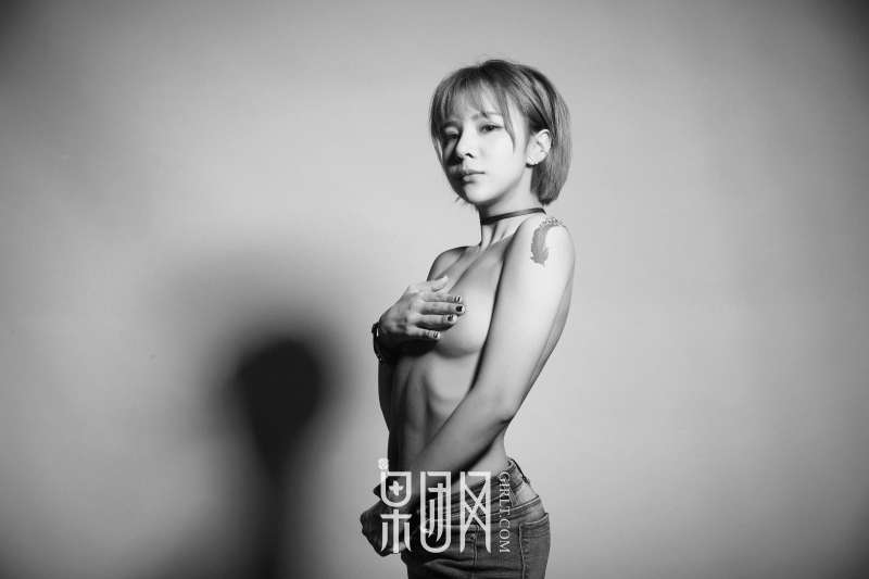 木子夕 - 五套服装演绎不同风采
