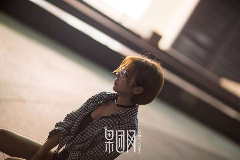 木子夕 - 五套服装演绎不同风采