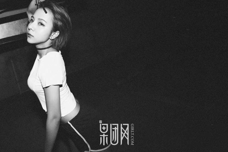 木子夕 - 五套服装演绎不同风采