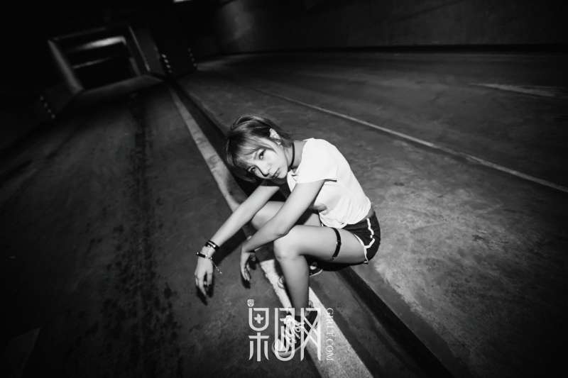 木子夕 - 五套服装演绎不同风采