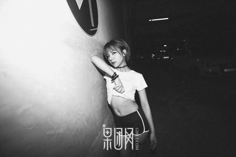 木子夕 - 五套服装演绎不同风采