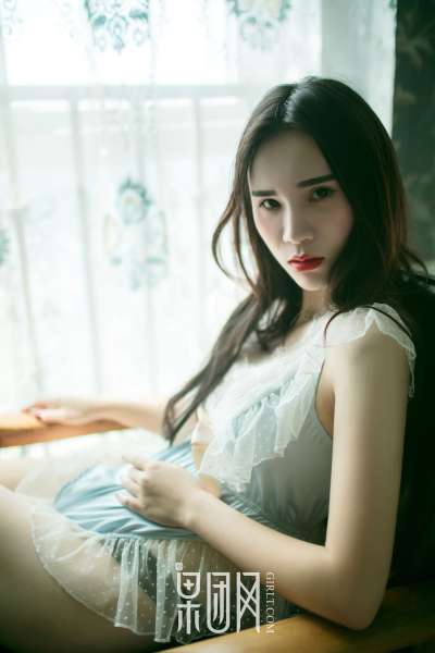万万 - 硬朗御姐真空上阵大秀美背，浴缸湿身无比勾魂诱惑激情图集