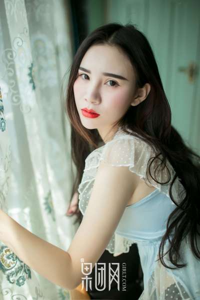 万万 - 硬朗御姐真空上阵大秀美背，浴缸湿身无比勾魂诱惑激情图集