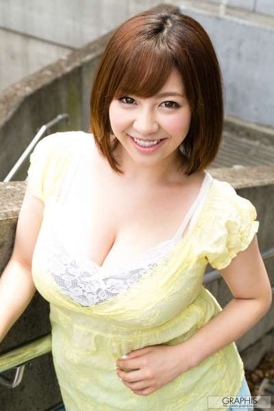 新山らん新山兰~巨乳诱惑透视套图