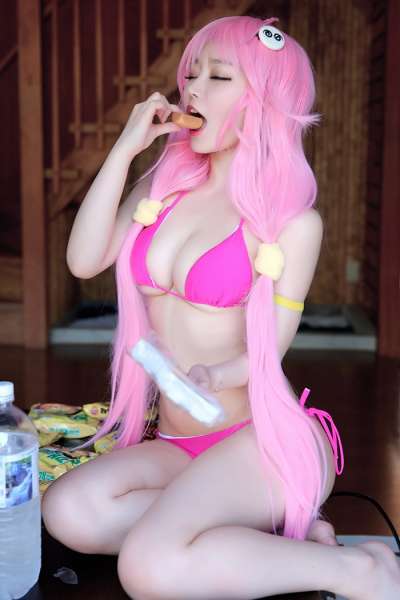 童颜巨乳柳侑绮CosPlay写真大秀巨乳