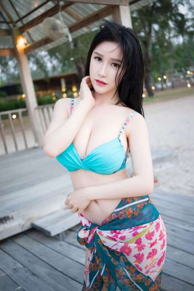 比基尼女神于姬mm沙滩风情写真