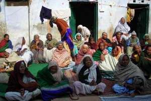 印度奇观 寡妇城妇女不能再婚