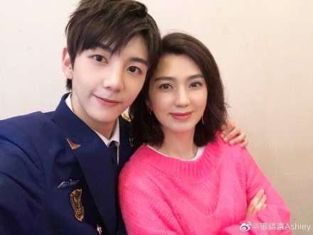 洪欣儿子张镐濂深情表白妈妈：请一定要幸福快乐