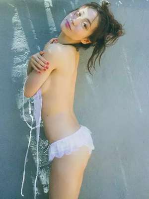 大岛优子性感诱惑写真