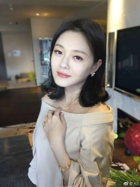 大S癫痫复发送医 曾在节目上坦言：发病时想拿刀杀妈妈