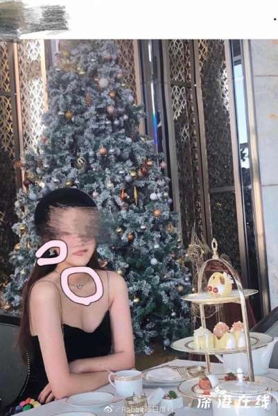 又恋爱？吴亦凡被爆与女生聊天记录 语气超暧昧