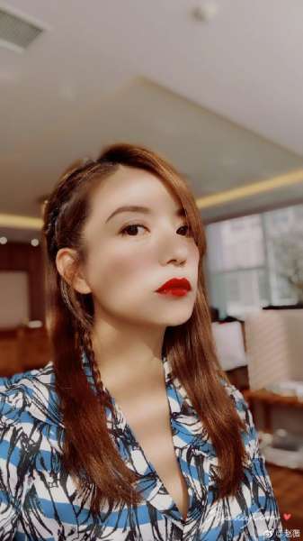 赵薇路过北影晒照怀念母校 网友：我现在过去来得及吗-