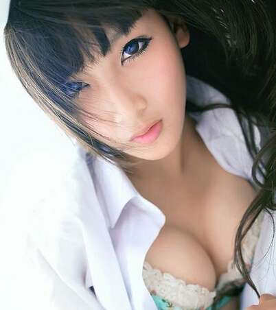 爆乳是女人特有的性感特征